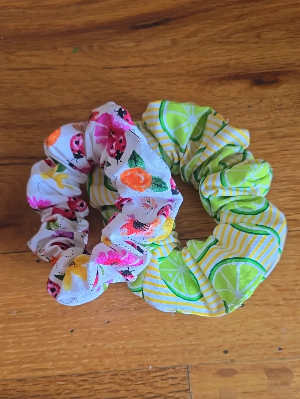 Handmade Fruit-Print Scrunchie Set - Pink & Green